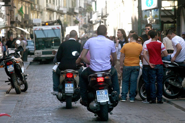 Le Paranze: ombre di Napoli